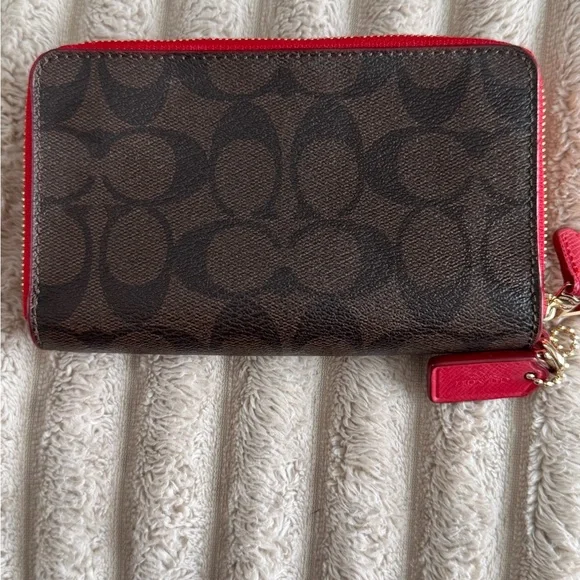 Coach Long Zip Around Wallet in Signature Canvas - Picture 2 of 12